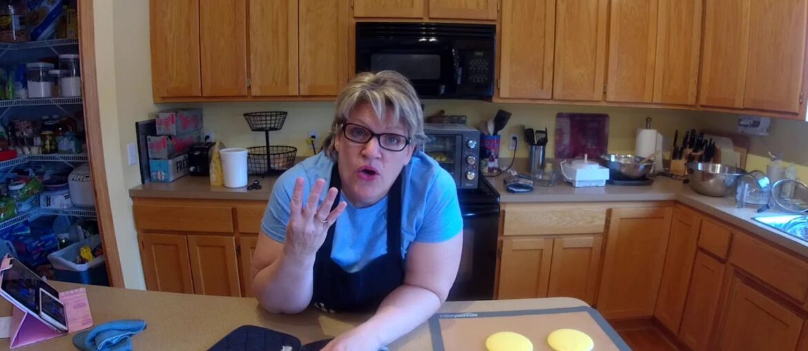 French Macarons + oven testing