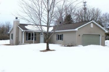 6413 Sawyer Dr Sturgeon Bay, WI 54235 - Home for sale