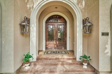 Video tour of Residential at 22 S Provence Circle, The Woodlands, TX 77382