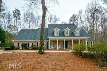 Preview of the Residential for sale at 560 Kings County Ct, Alpharetta, GA
