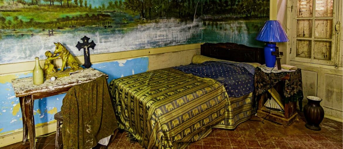 Abandoned French Mansion Of A Couple Who Separated - What Happened to them?