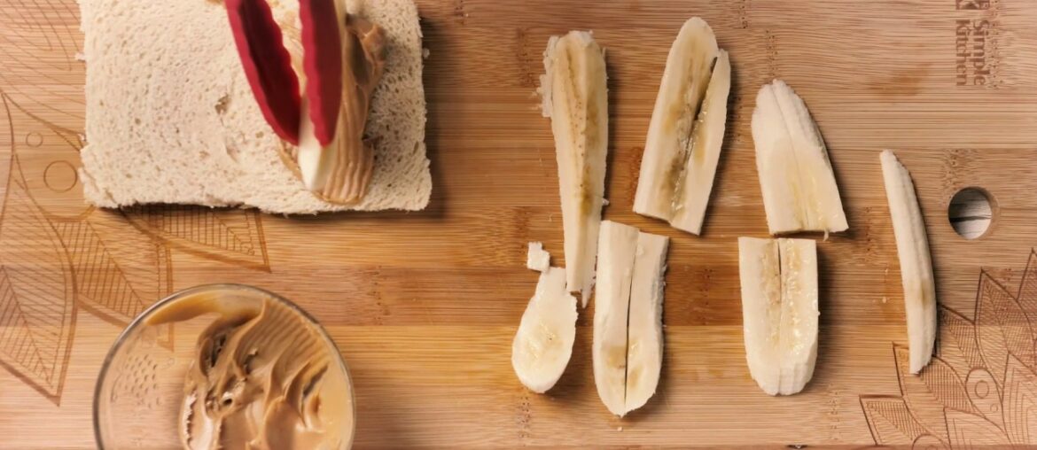 Cooking french toast with banana Cooking french toast with banana