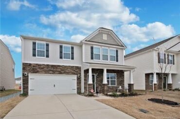 141 N Cromwell Drive for sale in Mooresville, NC 28115 - Residential