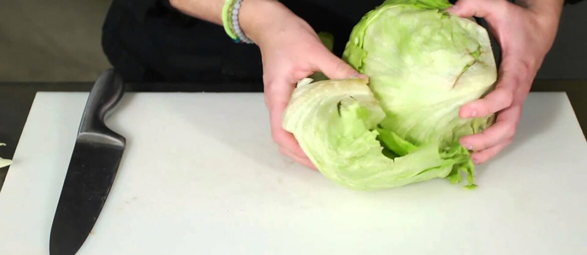 How to Cut Iceberg Lettuce for a Salad : Salad Recipes How to Cut Iceberg Lettuce for a Salad : Salad Recipes