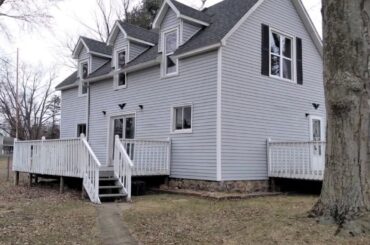 Move Right In! Totally Remodeled! 4428 Central Street, Columbiaville