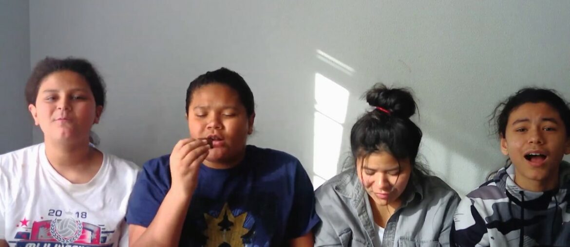 Americans Try Snacks From France!