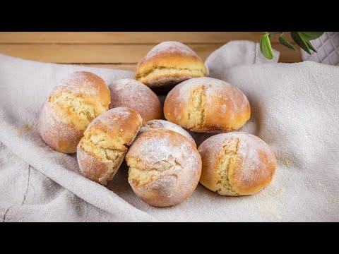 French buns: an easy recipe to make you own bread at home! French buns: an easy recipe to make you own bread at home!