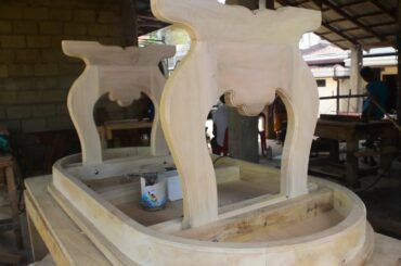 Making a Beautiful "Dining Table" | Amazing Carpenter woodworking Skills