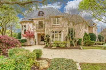 Luxury Homes | 3113 New Britton Drive in Plano, Texas