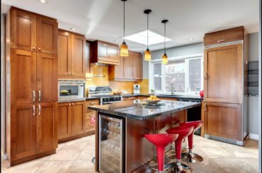 UPDATED / SMART HOME Calgary bungalow for sale!