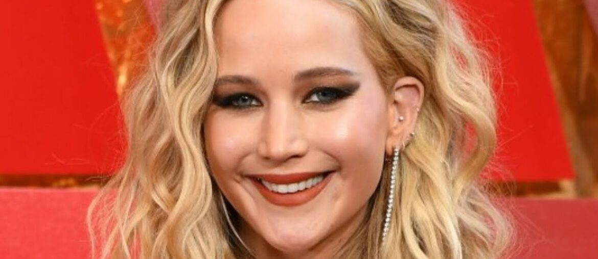 Here's What Hollywood A-List Actresses Typically Eat In A Day