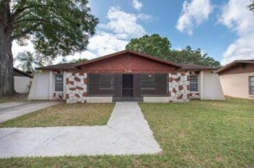 716 Innergary Place Valrico BRANDON-VALRICO HILLS ESTATES LISTING #1 Agents The Duncan Duo