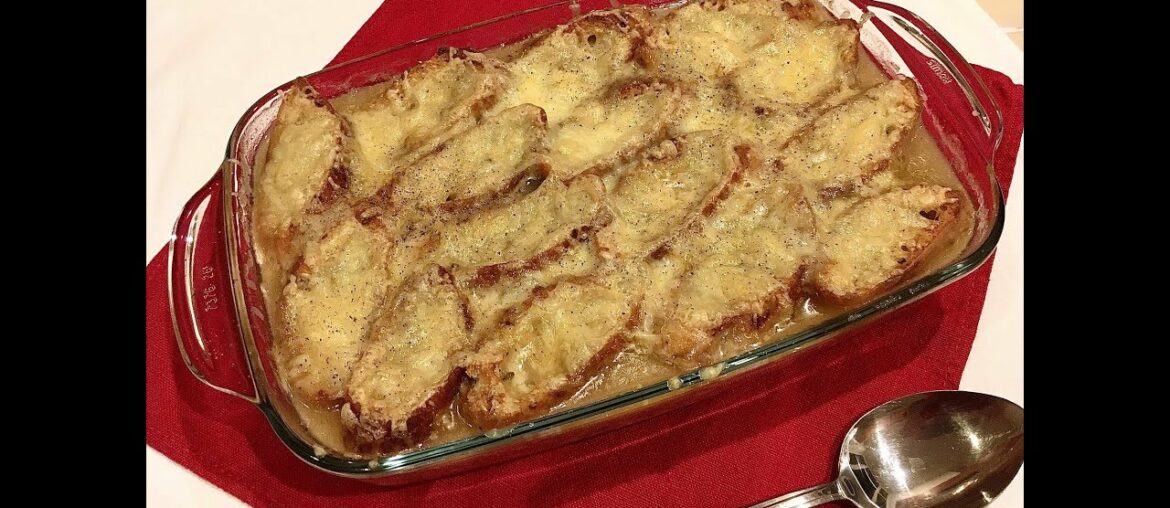 Traditional french onion soup! Easy and simple recipe, plus my recommendations for choosing wine! Traditional french onion soup! Easy and simple recipe, plus my recommendations for choosing wine!