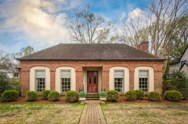 2933 Robin Road in Chickasaw Gardens, Memphis, TN