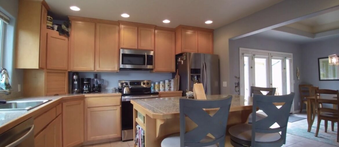 720 S N St, Port Angeles, WA $375,000 720 S N St, Port Angeles, WA $375,000