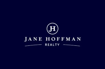 101 1905 Pandosy Street, Kelowna, BC