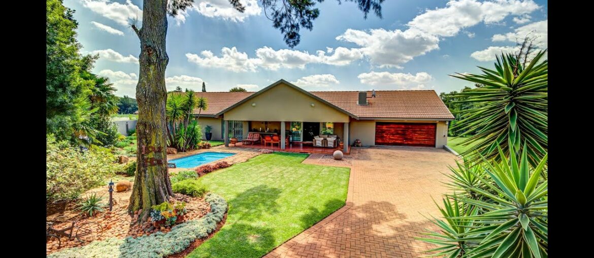 Great property for a BIG family or your own guest farm - BREDELL