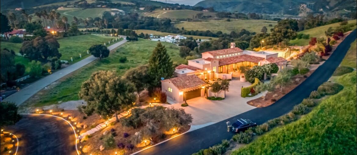 Stunning 11-acre home in Avila Valley✨