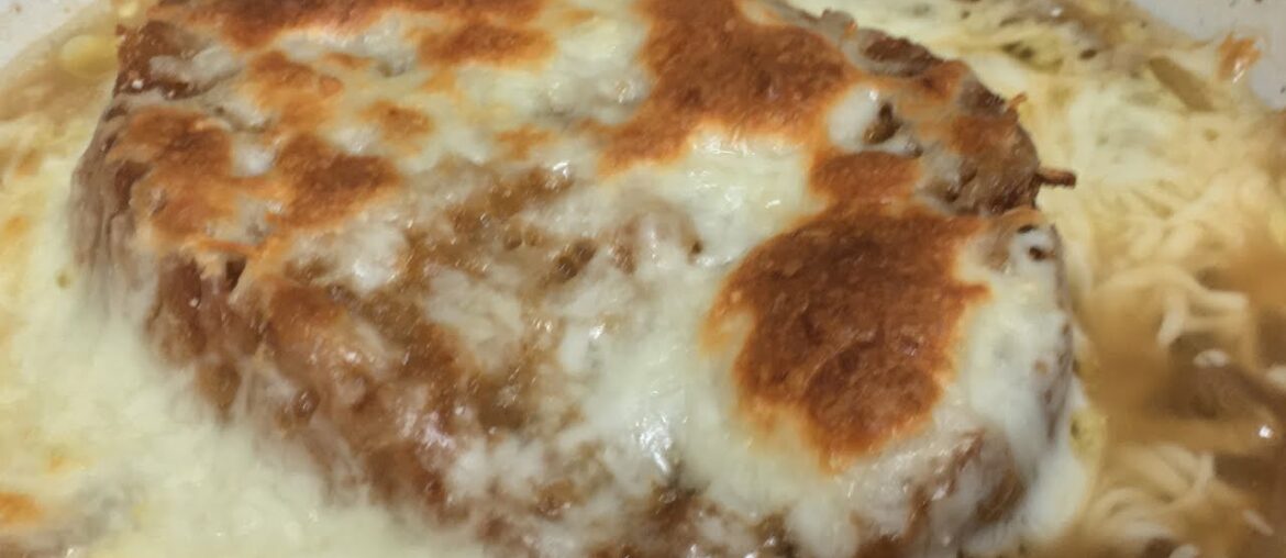 Easiest Recipe for French Onion soup Easiest Recipe for French Onion soup