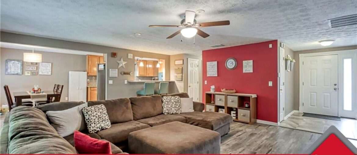 9941 E Timberlake Drive for sale in Jacksonville, FL 32257 - Residential