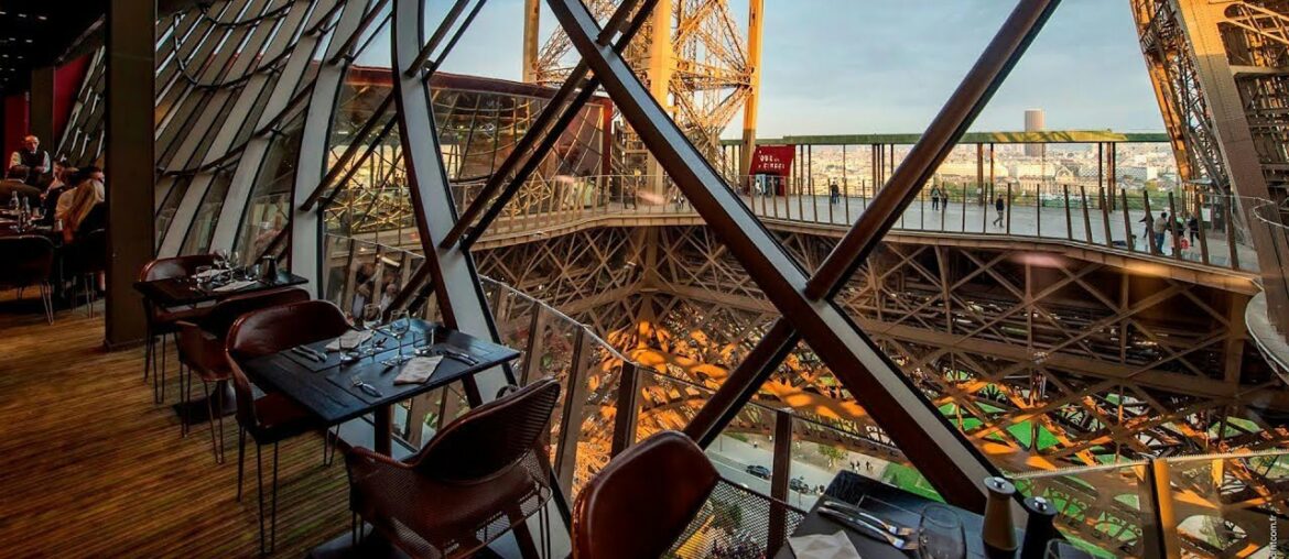 Gourmet Dinner in the Eiffel Tower Gourmet Dinner in the Eiffel Tower