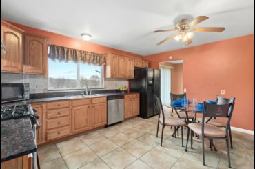 5941 Sir Edward Ct , Florissant, MO