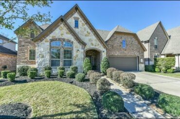 Video tour of Residential at 30 Cinque Terre Drive, Missouri City, TX 77459