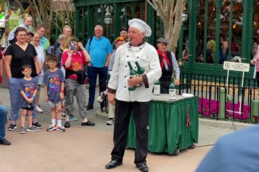 Epcot France Pavilion  The complete experience  Incl  live show and restaurant