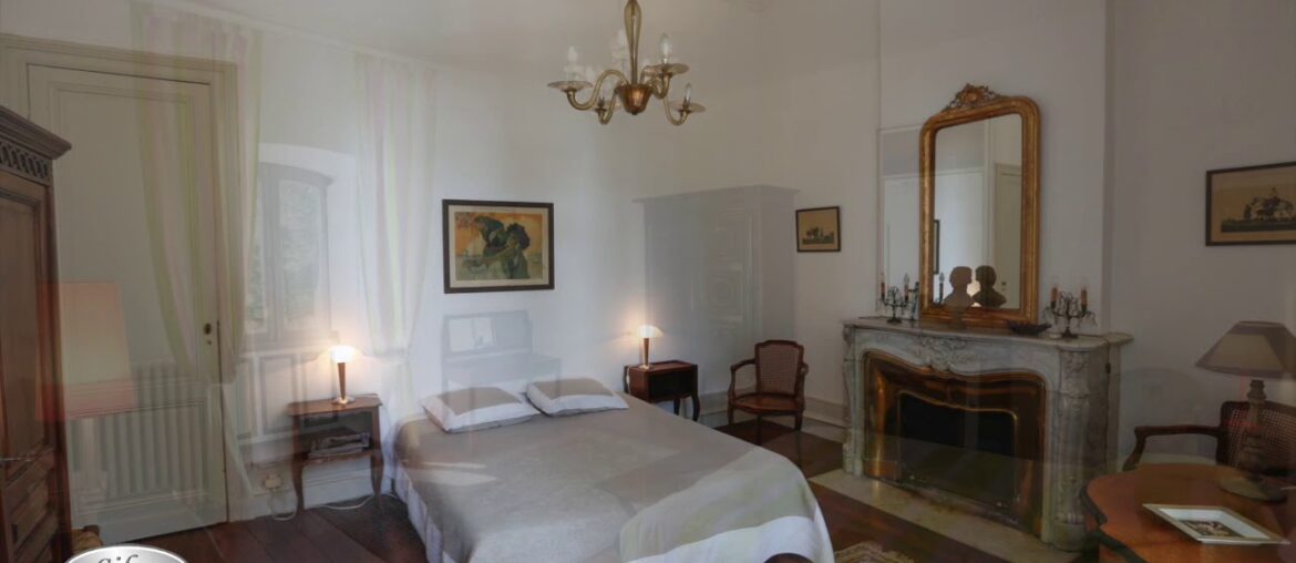 Fabulous 19th C colonial style Chateau for sale in Gironde near Cadillac