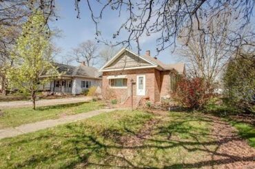 Homes for sale - 213 Park, Gillespie, IL 62033