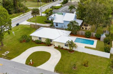 2363 NW Brennan Ct, Stuart, FL 34994