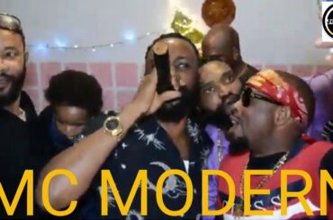 MC MODERN LIVRE IN FRANCE BORDEAUX