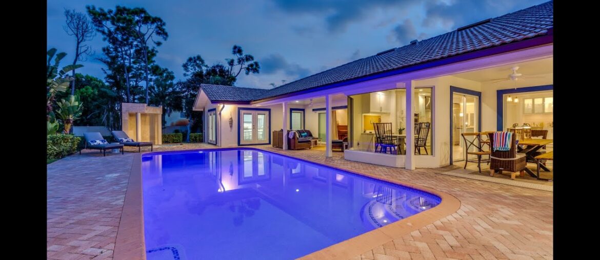 6818 Trail Blvd, Naples, FL 34108