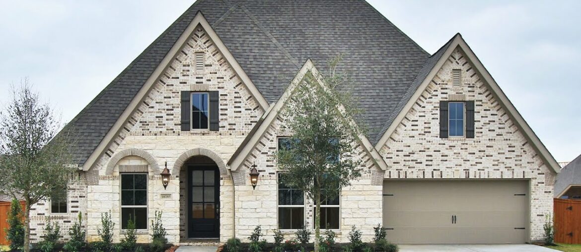 Perry Homes in Meridiana - 10203 Cove Court