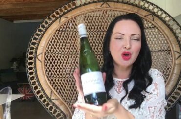 Esthers Wine & Wax Pairings #picpoul #thenewbirth