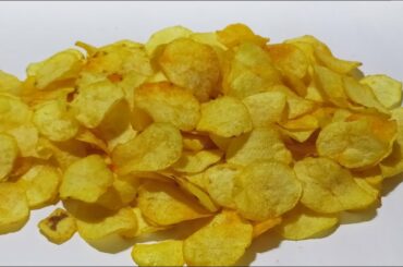 Potato Chips | Easy Recipe in Lock Down | Crispy Potato Wafers | Indian Street Food