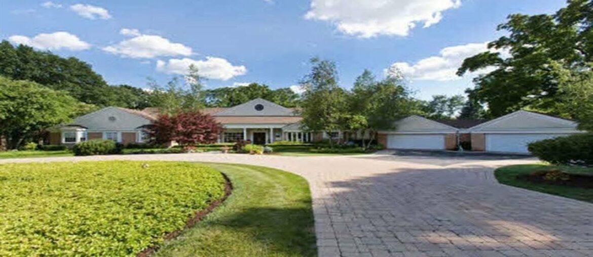 1911 North Mulford Road, Rockford, IL 61107 $624,900 1911 North Mulford Road, Rockford, IL 61107 $624,900