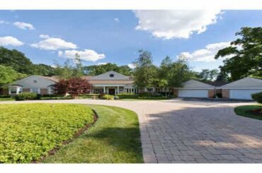 1911 North Mulford Road, Rockford, IL 61107 $624,900