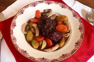 Boeuf Bourguignon! Beef stewed in wine! A classic of French cuisine!