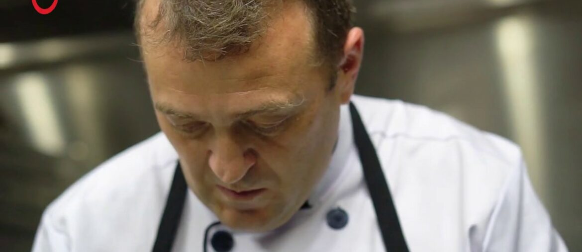 TUI BLUE Nam Hoi An   Poached Eggs in Red Wine Sauce  David Lacroix