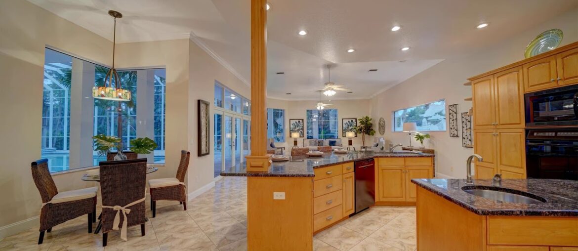 5824 115th Ave | 6 Bed 5/1 Bath 6,332 Sqft