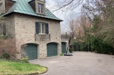 Welcome to 25 Tudor Gate