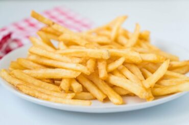 How to Make Crispy French Fries | Pakistani Homemade Fast-food Recipe | 3 Ingredients Only