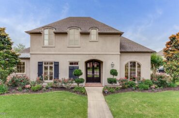 Video tour of Residential at 102 Martele Boulevard, Lafayette, LA 70508