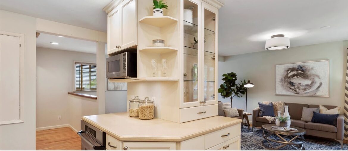 17047 3rd Ave NE, Shoreline, WA 17047 3rd Ave NE, Shoreline, WA