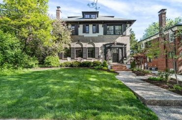 71 Arundel Pl, Clayton Mo