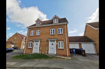 PASTURE VIEW, KINGSWOOD, HU7 - 3/4 bedroom townhouse