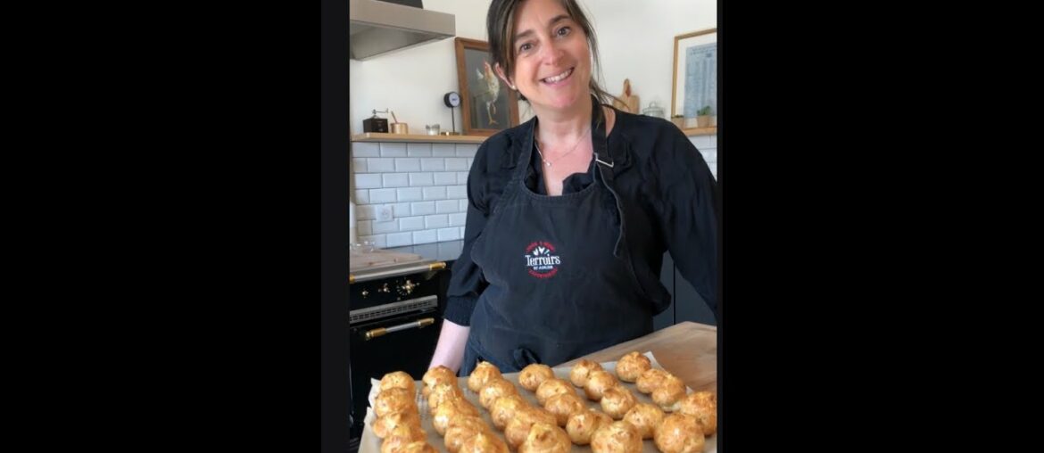 Snapshot of life in Burgundy, Beaune with Terroirs By Adeline : easy french food recipe : "Gougères" Snapshot of life in Burgundy, Beaune with Terroirs By Adeline : easy french food recipe : "Gougères"