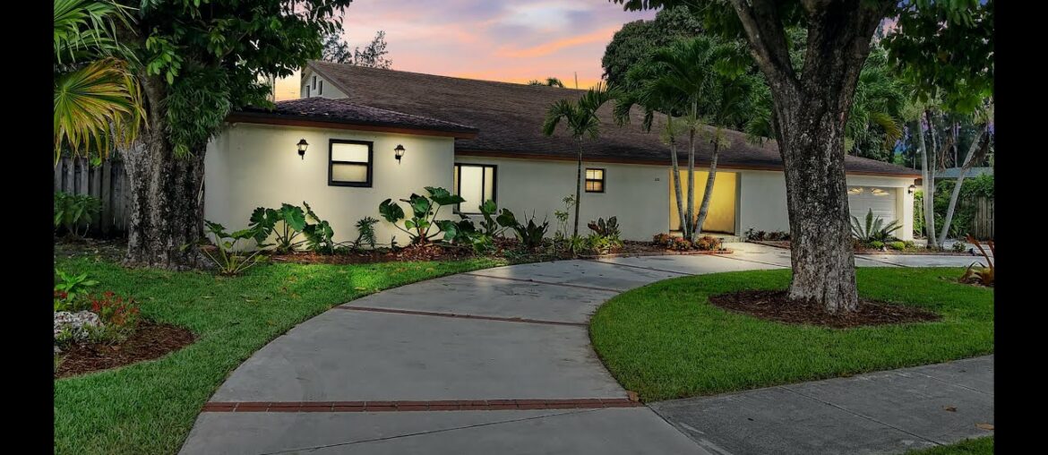 Plantation Acres Estate | 233 E Acre Dr, Plantation FL 33317 Plantation Acres Estate | 233 E Acre Dr, Plantation FL 33317