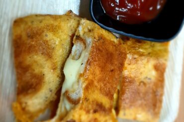 Simple & Quick || French Toast With Cheese || lazy recipe during lockdown ||breakfast recipe in 5min